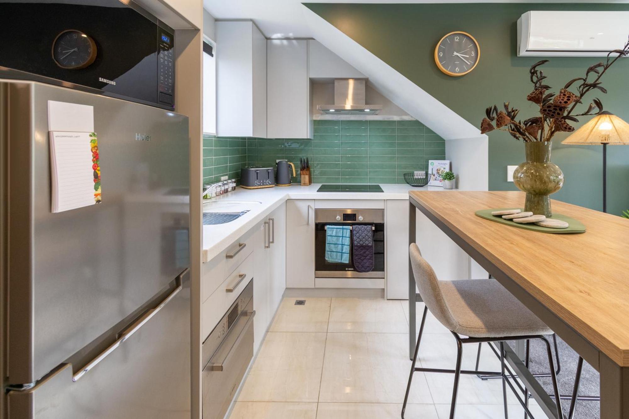 כרייסטצ'רץ' Latimer Square Luxe: 1Br W/ Sofa Bed מראה חיצוני תמונה